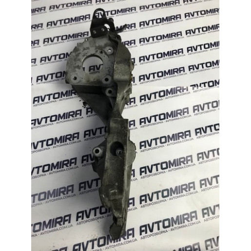 Кронштейн генератора VW Passat B6 2.0TDI 2005-2010 03L903139D